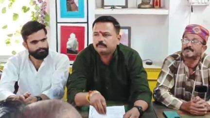 पन्ना: CM के आगमन के पूर्व कांग्रेस ने की पत्रकारवार्ता जिलें एवं नगर के स्थानीय स्तर पर हो रहे भ्रष्टाचार को बनाया मुद्दा।