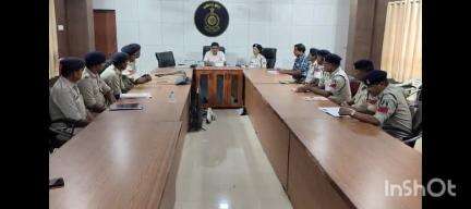 बेमेतरा SSP रामकृष्ण साहू ने मालमुंशी की समीक्षा बैठक ली, सुरक्षा व्यवस्था को और अधिक सशक्त बनाने के दिए निर्देश