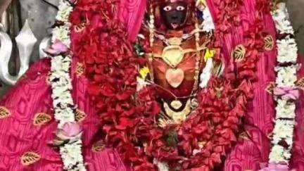 অমরপুর: প্রাক্তন কেন্দ্রীয় মন্ত্রী প্রতিমা ভৌমিক তথা নিজ জন্মদিন উপলক্ষে মাতা ত্রিপুরা সুন্দরী মায়ের মন্দিরে পুজা দিল প্রতিমা