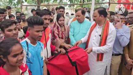 भाटापारा: खोखली में आयोजित समाधान शिविर में शामिल हुए जिले के प्रभारी मंत्री एवं स्वास्थ्य मंत्री श्याम बिहारी जायसवाल