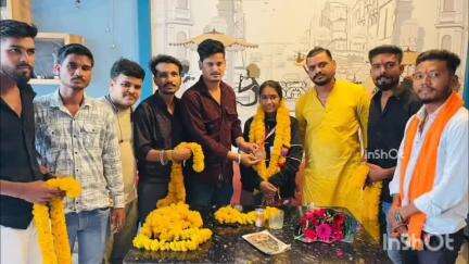 अंतरराष्ट्रीय कराटे चैंपियन महक का नर्मदापुरम आगमन पर राष्ट्रीय युवावाहिनी के सदस्यों ने किया स्वागत