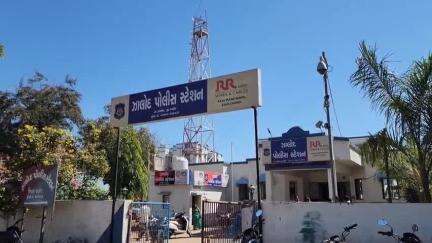 ઝાલોદ: ઝાલોદ પોલીસે જાફરપુરા ગામેથી વિદેશી દારૂ ઝડપી પાડયો