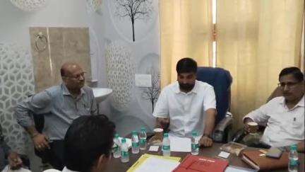 टिब्बी: टिब्बी के सामुदायिक स्वास्थ्य केन्द्र में आरएमआरएस की बैठक सम्पन्न, विभिन्न बिंदुओं पर हुई चर्चा