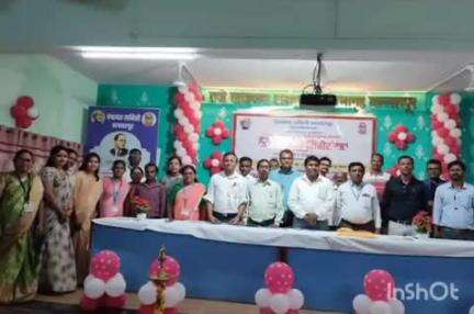 चंद्रपूर: जिल्ह्यातील पंचायत समिती, बल्लारपूर येथे स्वातंत्र्यवीर सावरकर जयंती निमित्त रक्तदान शिबिराचे आयोजन