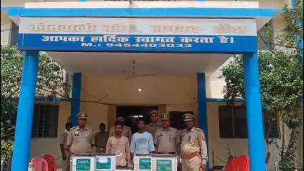 बबेरू: बबेरू कोतवाली पुलिस ने ई-रिक्शा की बैटरी चोरी करने वाले 2 अभियुक्तों को गिरफ्तार कर जेल भेजा