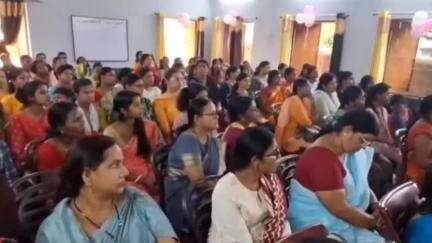 बेरमो: गोविंदपुर डी पंचायत भवन में महिलाओं के स्वास्थ्य समस्या पर कार्यशाला, भारी संख्या में महिलाएं शामिल