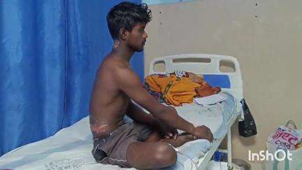 आरा: खवासपुर गांव में मारपीट के बाद अस्पताल में भर्ती युवक ने प्रशासन से मदद की गुहार, आरोपी की गिरफ्तारी की मांग की