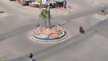છોટાઉદેપુર: જિલ્લાના અલગ અલગ પોલીસ સ્ટેશન વિસ્તારમાંથી પોલીસે નશાની હાલતમાં ચાર શખ્સોને ઝડપ્યા.