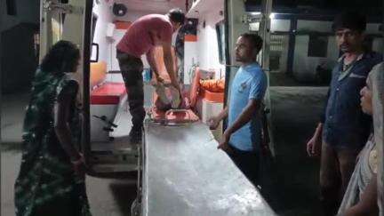 सारंगपुर: पीएम आवास के लिए रिश्वत न देने पर कमलसरा सरपंच ने साथियों संग 3 लोगों से की मारपीट, अस्पताल में भर्ती