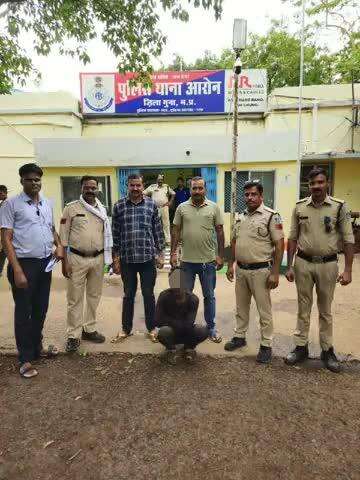 गुना नगर: चोरी के दो मामलों में फरार आरोपी को आरोन पुलिस ने किया गिरफ्तार
