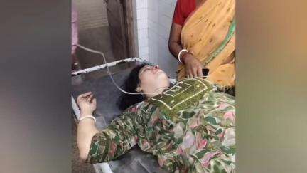নাকাশিপাড়া: বুধবার রাতে বেথুয়াডহরিতে পথচারী মহিলাকে বাইকের ধাক্কা বেথুয়াডহরী হাসপাতালে আনা হল