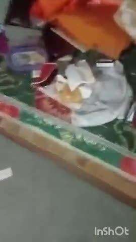 एटा: कोतवाली नगर के नगला भजा में अज्ञात चोरों ने घर में घुसकर लाखों की चोरी की, वीडियो आया सामने