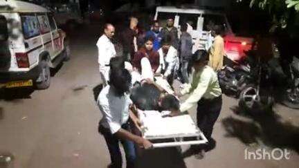 अंबाह: रछेड़ गांव में सड़क हादसे में बाइक सवार दो युवक हुए घायल,