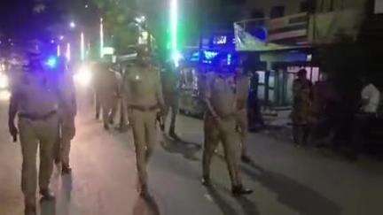 अकबरपुर: पुलिस अधीक्षक ने कस्बा अकबपुर में पैदल भ्रमण कर सुरक्षा व्यवस्था का लिया जायजा, दिए आवश्यक दिशा निर्देश