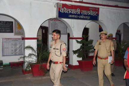 तालबेहट: एसपी ने तालबेहट कोतवाली का किया औचक निरीक्षण, संबंधित को दिए आवश्यक निर्देश