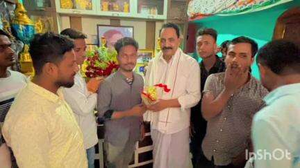 রতুয়া ২: রতুয়ায় জেলা তৃণমূল সভাপতি কে তৃণমূলের ছাত্র সংগঠনের নেতৃত্বের তরফে সমর্থনা জ্ঞাপন