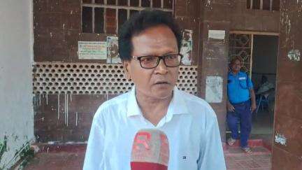 ଜଗତସିଂହପୁର: ଉଠାଦୋକାନୀଙ୍କୁ ପୌରପ୍ରଶାସନର ଉଛେଦକୁ ବିରୋଧ କରି ଜିଲ୍ଲାପାଳଙ୍କ କାର୍ଯ୍ୟଳୟ ନିକଟରେ ପ୍ରତିକ୍ରିୟା ରଖିଲେ ଜିଲ୍ଲା ଦଳିତବିକାଶ ପରିଷଦ ସଭାପତି