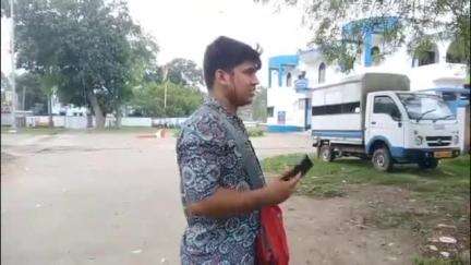 শান্তিপুর: পার্কিংয়ের টাকা না দেওয়ায় শান্তিপুরে হাট থেকে কাপড় কিনতে এসে দুষ্কৃতীদের হাতে আক্রান্ত চাকদার এক কাপড় ব্যবসায়ী