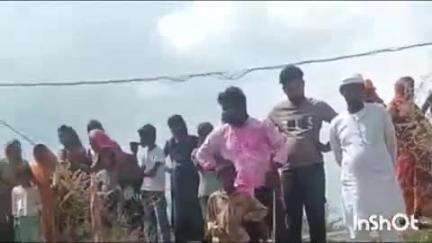 कोंच: मौला बिगहा गांव के पास सड़क दुर्घटना, बाइक सवार ने भैंस को मारी टक्कर, भैंस की मौत