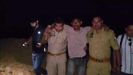 गोवर्धन: गोवर्धन में 24 घंटे के भीतर पुलिस का लुटेरों से हुआ सामना, मुठभेड़ में 2 बदमाश घायल, 2 ने किया सरेंडर