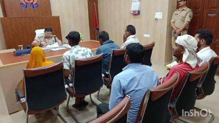 गोरखपुर: SSP गोरखपुर ने अपने कार्यालय में आए फरियादियों की समस्याएं सुनीं, त्वरित निस्तारण के संबंध में दिए निर्देश