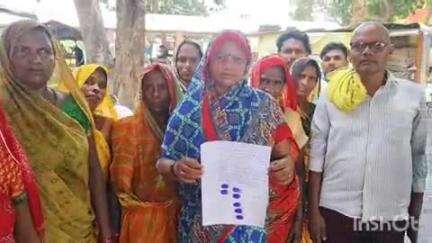 सोहावल: उचितपुर के दर्जनों लोगों ने सोहावल तहसील पहुंचकर रास्ते को लेकर की शिकायत #jansamasya