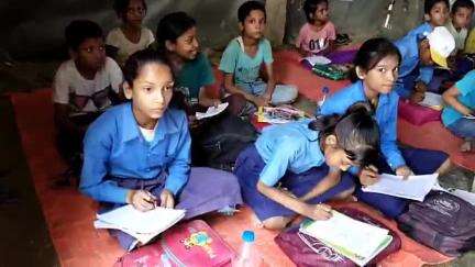 समस्तीपुर: राजकीय प्राथमिक विद्यालय B.Ed कॉलेज अपने दुर्दशा पर आंसू बहाने को है विवस #jansamasya