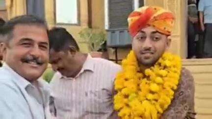 बाड़मेर: जवाहरलाल नेहरू विश्वविद्यालय दिल्ली के छात्र संघ चुनाव में जीत के बाद अजय पाल सिंह भाटी का बाड़मेर में भव्य स्वागत