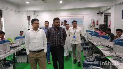 छपरा: जिला निर्वाचन पदाधिकारी अमन समीर ने किया वेयरहाउस का निरीक्षण