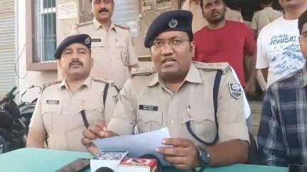 अमरपुर: राम नगर में शादी से पहले युवती की गला रेतकर हत्या, चार हत्यारे गिरफ्तार, डीएसपी ने किया खुलासा