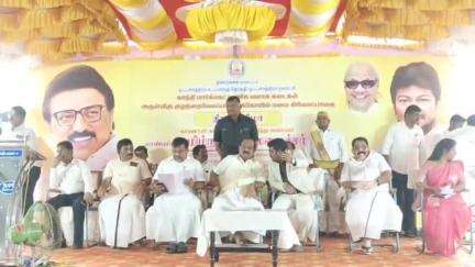 ஒட்டன்சத்திரம்: காந்தி மார்க்கெட் வணிக வளாகம் உள்ளிட்ட ரூ.41.12 கோடி மதிப்பீட்டிலான முடிவுற்ற திட்டப்பணிகளை காணொளி காட்சி மூலம் முதல்வர் திறந்து வைத்தார்