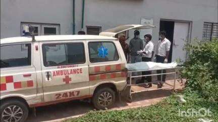 विदिशा नगर: ग्राम अहमदपुर में खेत की रखवाली करने वाले युवक ने अज्ञात कारणों से फांसी लगाई, मेडिकल कॉलेज में हुआ पोस्टमार्टम