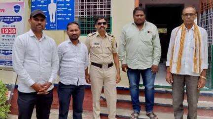 सेनगाव: मुख्यमंत्री फडणवीस यांच्या दौऱ्याच्या अनुषंगाने क्रांतिकारी शेतकरी संघटनेच्या पदाधिकाऱ्यांना केले गोरेगांवात स्थानबद्ध