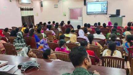 পাড়া: পাড়া ব্লক এলাকার স্বনির্ভর গোষ্ঠীর মহিলাদের নিয়ে বিশেষ আলোচনা বৈঠক অনুষ্ঠিত হলো পাড়া ব্লকে উপস্থিত BDO
