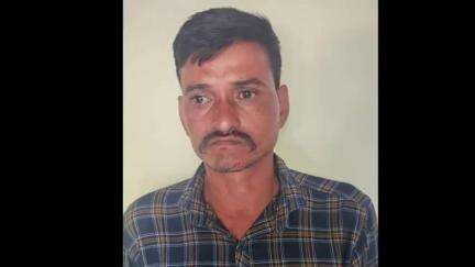 હળવદ: વિદેશી દારૂના ગુનામાં સંડોવાય હળવદ તાલુકાના જુના દેવડીયા ગામના ઇસમને પાસા તળે જેલ હવાલે કરતી પોલીસ..