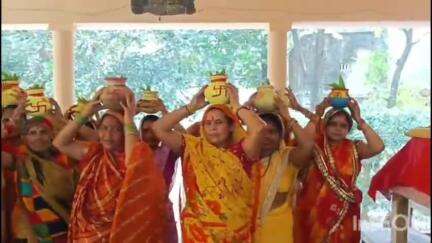 रामनगर: रामनगर में गायत्री शक्तिपीठ के वार्षिक उत्सव समारोह में भव्य कलश यात्रा निकाली गई