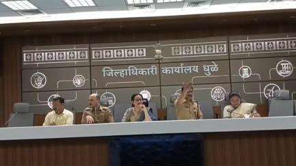 धुळे: बकरी ईद सणाच्या पार्श्वभूमीवर धुळे जिल्हाधिकारी कार्यालयात जिल्हास्तरीय शांतता कमिटीची बैठक संपन्न