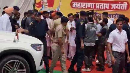करनाल: महाराणा प्रताप जयंती पर गांव सालवन में मुख्यमंत्री का पगड़ी पहनाकर किया गया जोरदार स्वागत