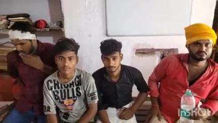मढ़ौरा: माधोपुर में आर्केस्ट्रा विवाद को लेकर चार युवकों के साथ हुई मारपीट