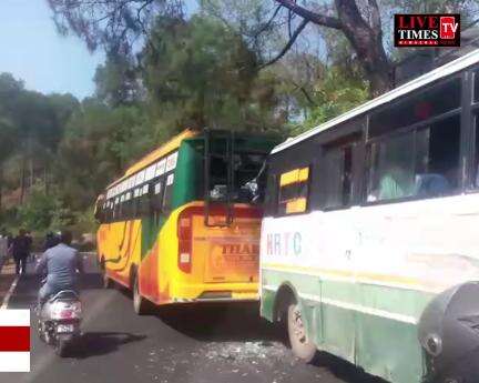 सुजानपुर-हमीरपुर मुख्य मार्ग पर HRTC और निजी बस के बीच हुई टक्कर