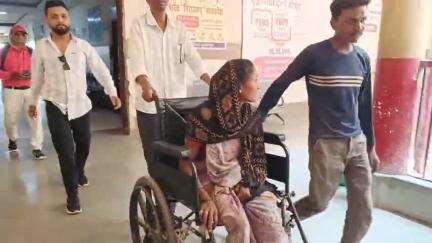 बुरहानपुर नगर: बमबाडा में खेत में काम कर रही महिला को सांप ने काटा, ज़िला अस्पताल में इलाज जारी