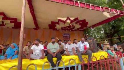 ಜಮಖಂಡಿ: ನಗರದಲ್ಲಿ ಮುಂದುವರೆದ ಪೌರ ನೌಕರರ ಅನಿರ್ಧಿಷ್ಠಾವಧಿ ಧರಣಿ