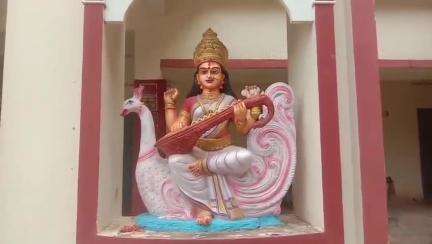 కరప మండలానికి చెందిన 56 మందికి ప్రైవేట్ కార్పొరేట్ విద్యాసంస్థల ఉచిత ప్రవేశం