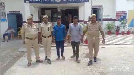 जलालपुर: रैदा पुल के पास पुलिस ने चेकिंग के दौरान गैर इरादतन हत्या के मामले में 2 आरोपियों को गिरफ्तार कर जेल भेजा