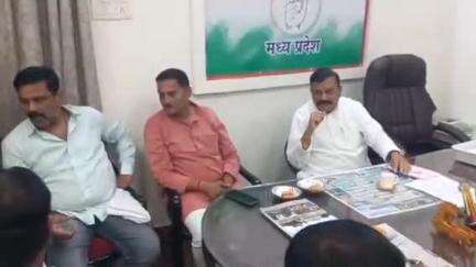 जबलपुर: जयहिंद सभा में राहुल और प्रियंका गांधी के आगमन को लेकर कांग्रेस पार्षद दल की बैठक
