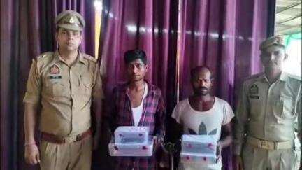 फिरोज़ाबाद: पुलिस ने चेकिंग के दौरान मादक पदार्थ की तस्करी की बड़ी खेप पकड़ी, 2 तस्करों के कब्जे से ₹1.5 करोड़ की चरस बरामद