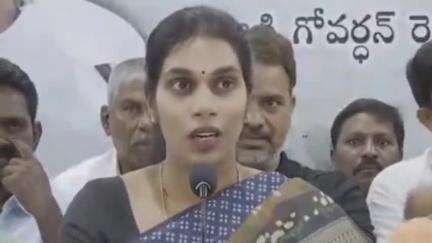 మాజీ మంత్రి కాకాణిని అక్రమంగా జైళ్లో పెట్టారు: మంత్రి కుమార్తె పూజిత