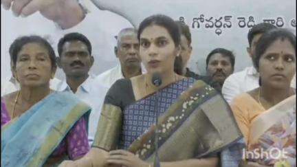 మా నాన్న అరెస్ట్ అక్రమం : నెల్లూరులో  మాజీ మంత్రి కాకాణి కూతురు పూజిత