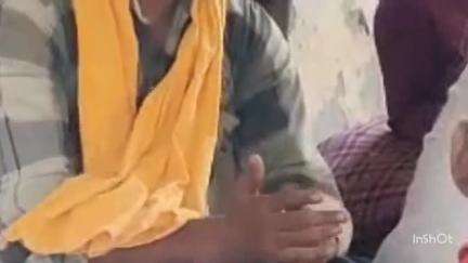 बिलासपुर: रेलवे स्टेशन के पार्किंग में काम करने वाले कर्मचारी नशे की हालत में धुत रहते हैं, खुले आम गांजा पीने का वीडियो हुआ वायरल