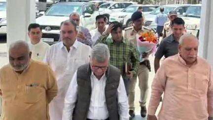 चरखी दादरी: शिमला में हरियाणा विधानसभा की सरकारी आश्वासन समिति की 2 दिवसीय बैठक हुई, बाढडा विधायक उमेद ने भाग लिया